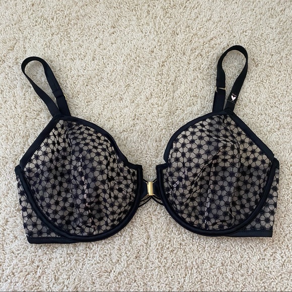 Victoria’s Secret Starburst Unlined Demi B… - Picture 6 of 10